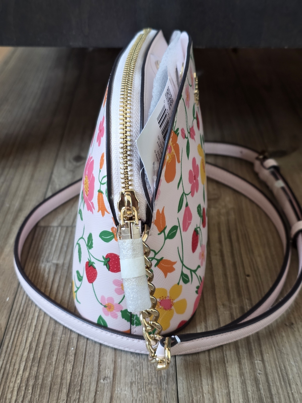 kate spade Small Dome Crossbody Strawberry Garden - Picture 3 of 9
